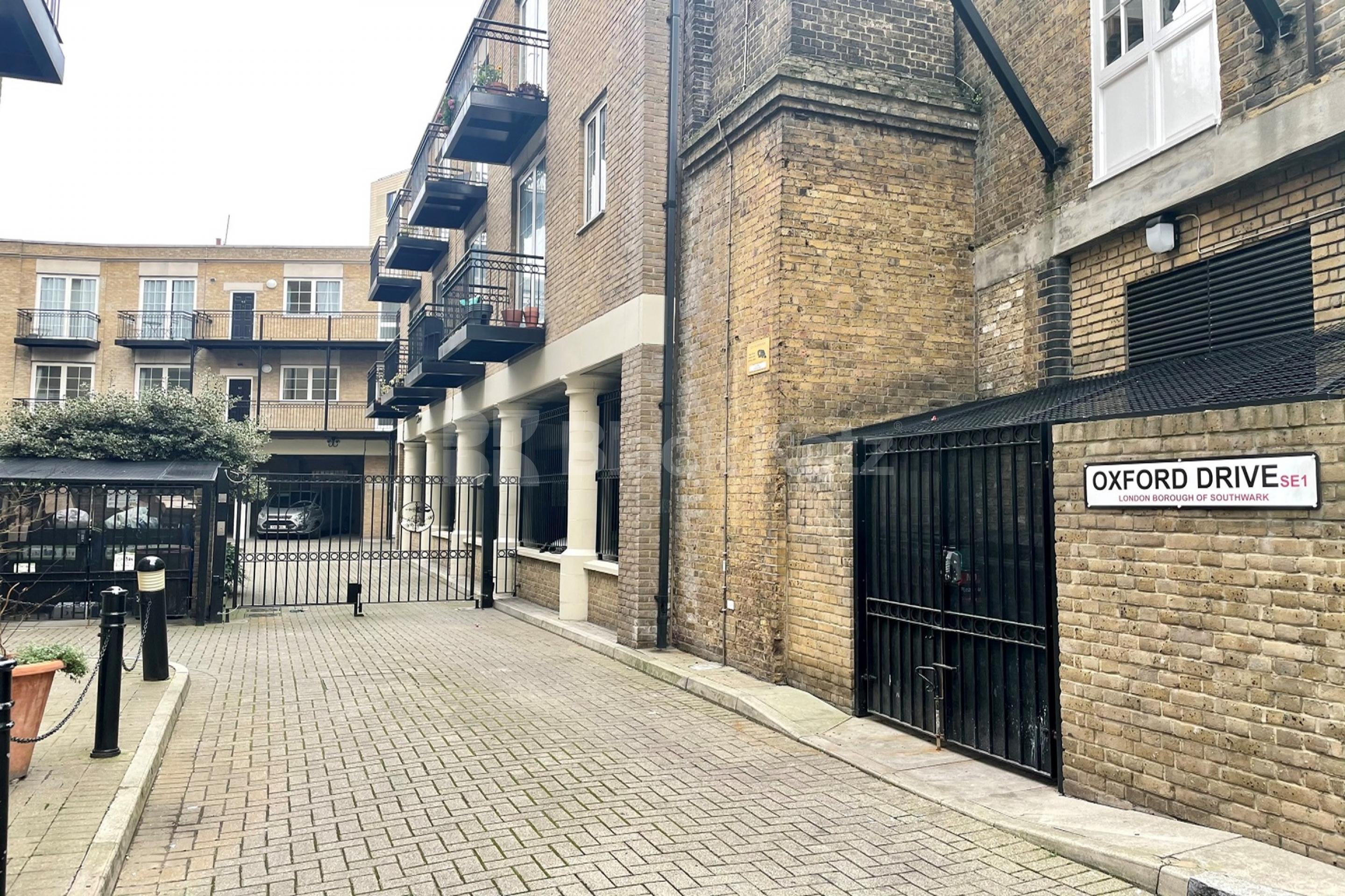 Superbly located larger than average duplex apartment  Oxford Drive, Bermondsey street/ London Bridge SE1